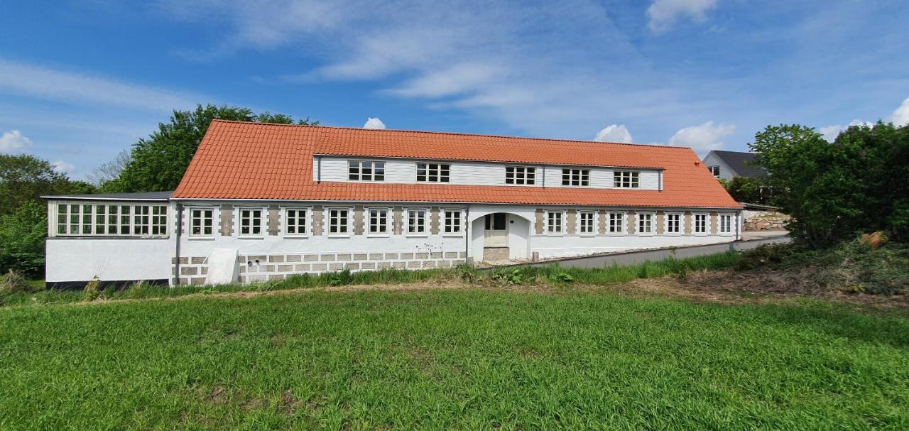 Bed and Breakfast Hos Molsgaarden Knebel Екстер'єр фото