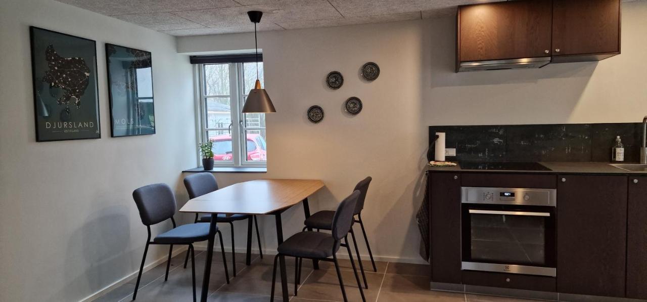 Bed and Breakfast Hos Molsgaarden Knebel Екстер'єр фото